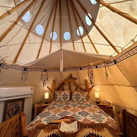 Bandera Stronghold - Cochise Tipi Exterior foto